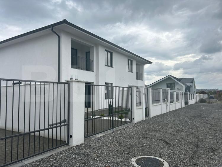 Duplex cu 4 camere cu Canalizare în Unirii