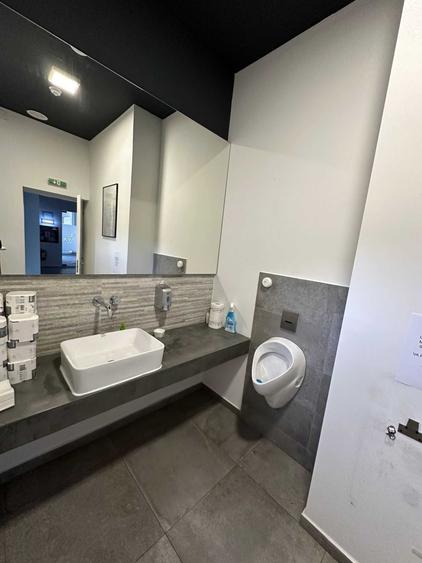 Spațiu comercial, de 255 mp, în Central