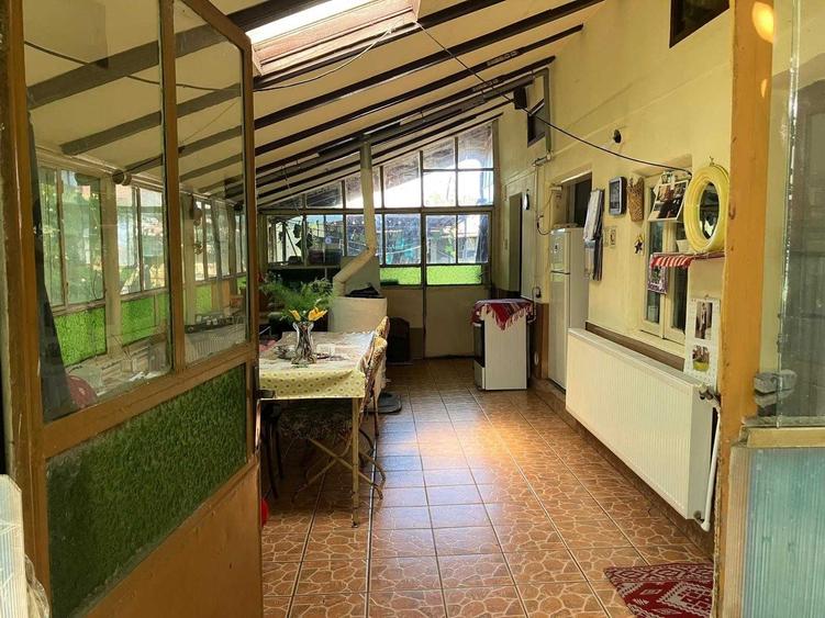 Casă cu 4 camere în Sud