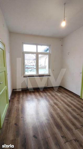 Casă cu 4 camere cu Teren 540 Mp în Lupeni