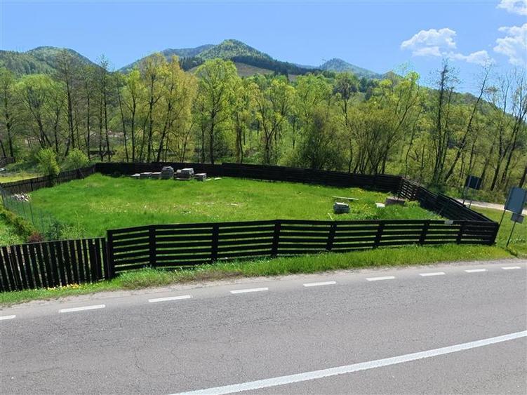 Teren intravilan de 760 mp, în Hârja