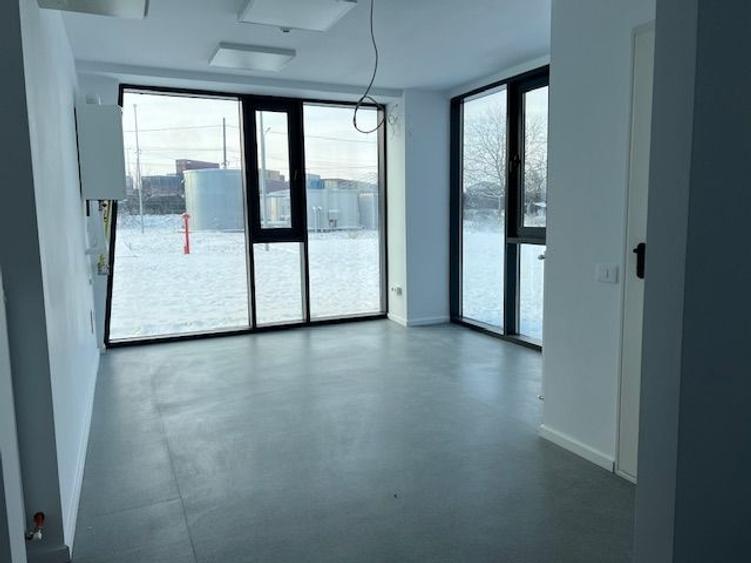 Spațiu industrial, de 412 mp, în Exterior Nord