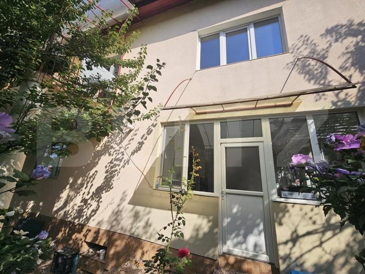 Casă individuală cu 4 camere cu Canalizare în Borhanci