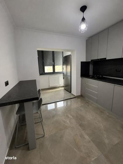 Apartament cu 3 camere în Rovine