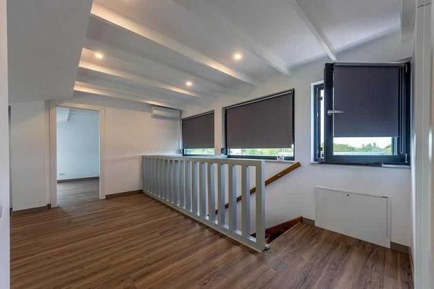 Casă cu 4 camere cu Teren 833 Mp în Gruiu