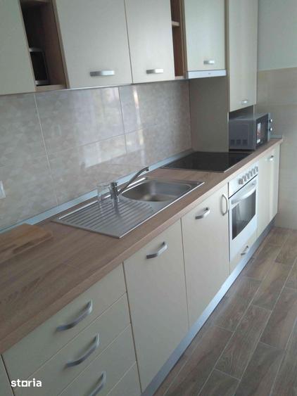 Apartament cu 3 camere în Progresul