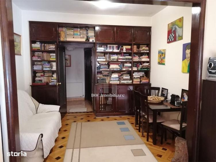 Apartament cu 3 camere semidecomandat în Ultracentral