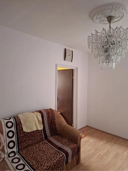 Apartament de vanzare - 3