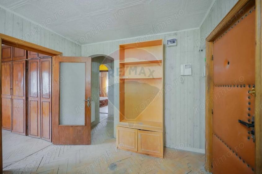 Apartament cu 2 camere decomandat în Cantemir