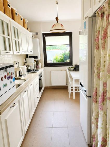 Apartament cu 2 camere decomandat, mobilat în Borhanci