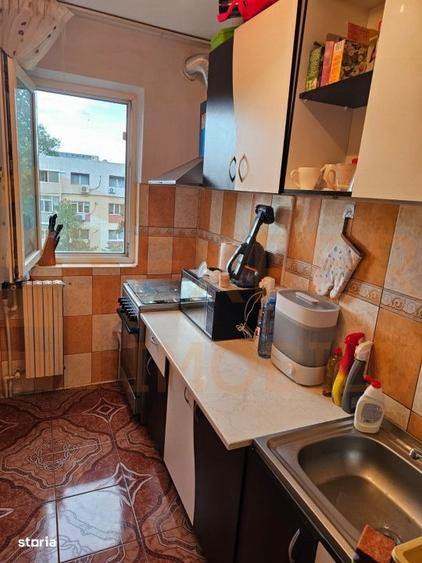 Apartament cu 2 camere semidecomandat, mobilat în Boema