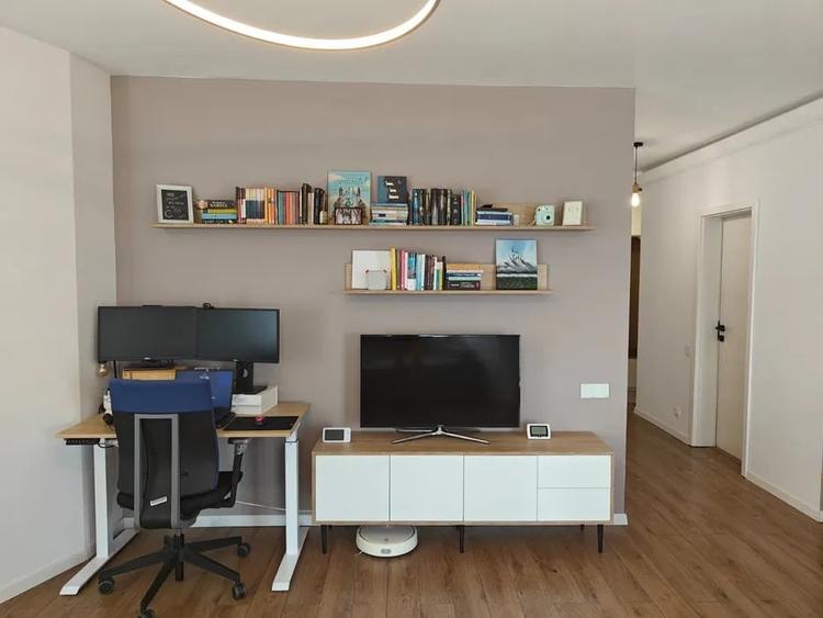 Apartament cu 2 camere semidecomandat, mobilat în Bună Ziua