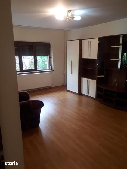 Apartament 2 camere ICFrimu et1/4 ,centrala termica 73 000 euro neg - 5