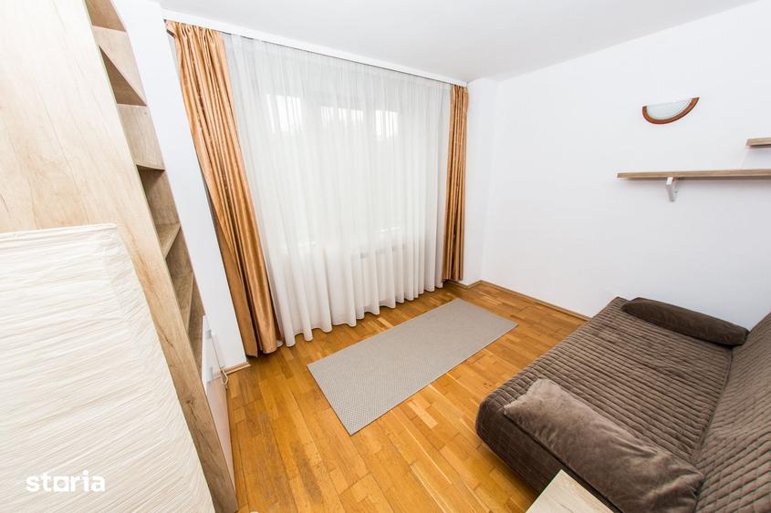 Apartament cu 3 camere decomandat în Gara de Nord