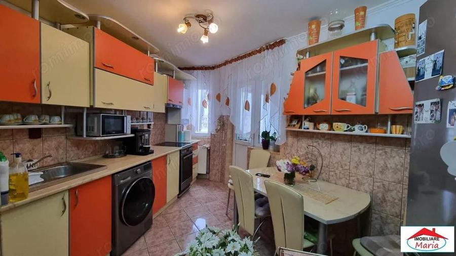 Apartament 3 camere Micro 16 din BCA - 15