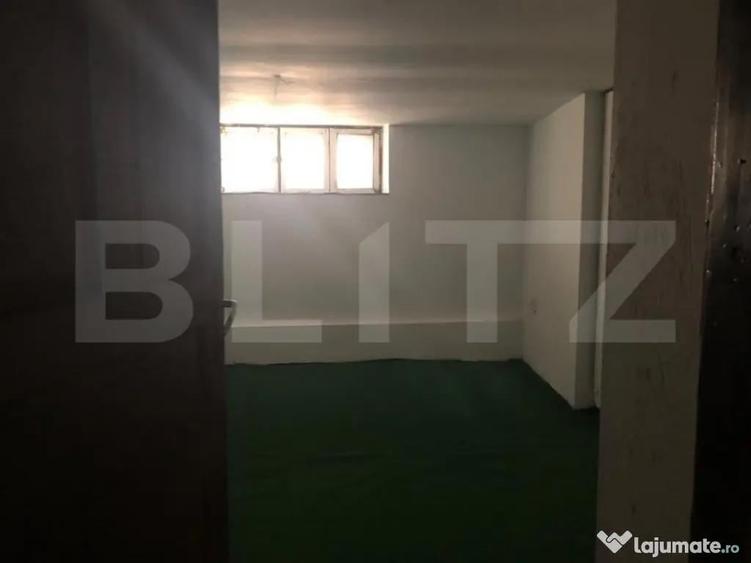 De vanzare, casa in Schei - 4