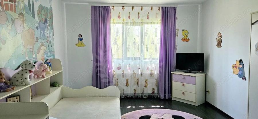 Casa de inchiriat, curte cu foi?or, la 10 minute de Ploie?ti - 11