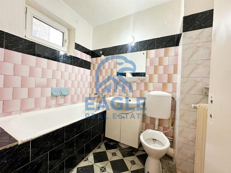 Tomis Nord - 2 Camere decomandat cu balcon pregatit de renovare - 17