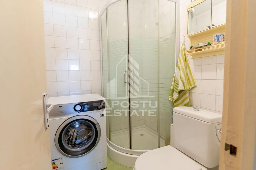 Apartament cu 3 camere,  doua bai , centrala termica , decomandat - 10