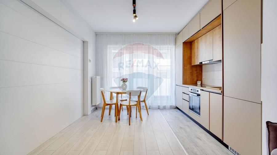 Apartament cu 2 camere de închiriat în zona Tractorul - 2