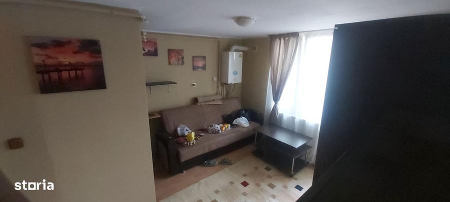 Apartament 2 camere mansardat Pacurari - 49.000 euro - 1