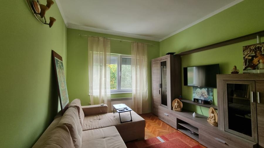 Apartament cu 3 camere decomandat în Semicentral