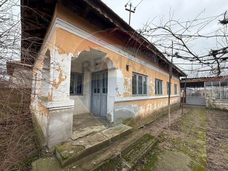 Casă / Vilă cu 3 camere de vânzare - 2