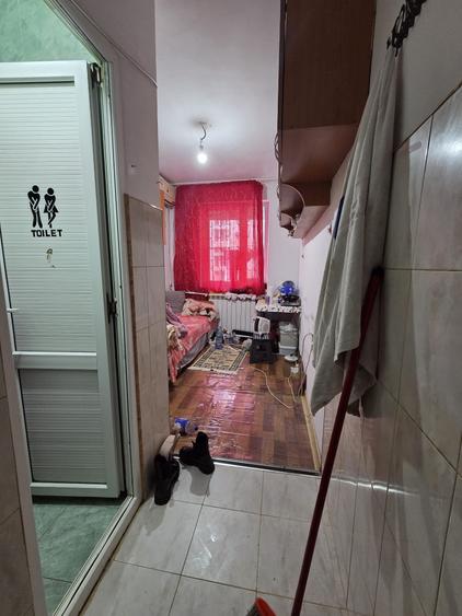 Garsoniera  vest 10mp etajul 2 cu BAIE - 4