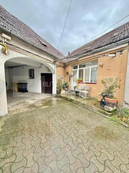Spatiu pentru birouri, activitati, de vanzare, 47 mp, zona Colegiul Banatean Spatiu pentru birouri, activitati, de vanzare, 47 mp, zona Colegiul Banatean