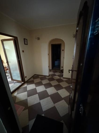 Mobilat. Apartament 2 camere conf.1 decomandat, Dorobantilor, etaj 3/4 - 7