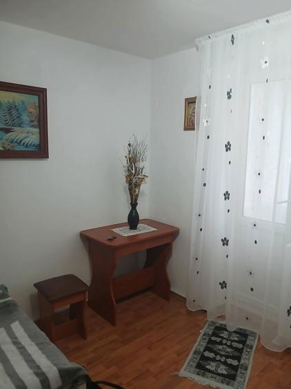 Inchiriez garsoniera - 4