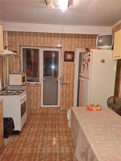 Apartament trei camere Tudor Vladimirescu etaj 3/8 - 1