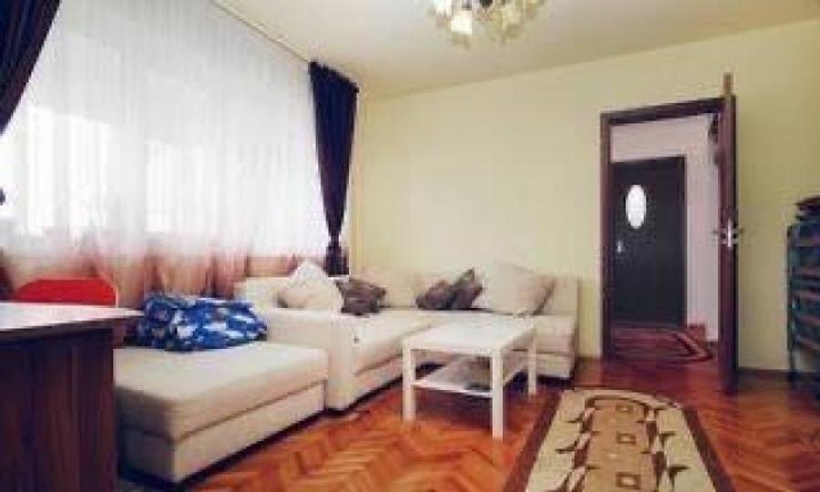 APARTAMENT 3 CAMERE LUJERULUI - 2