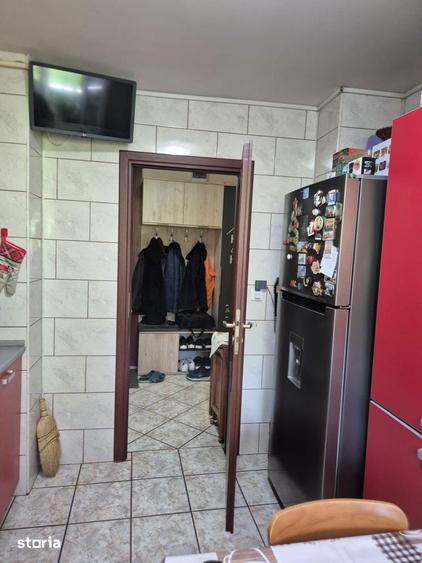 3 Camere Crangasi Centrala Proprie Bloc reabilitat - 10