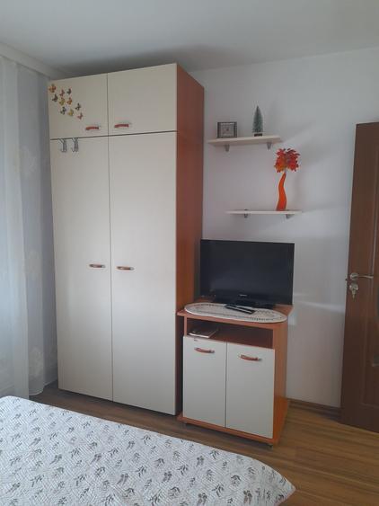 Inchiriez apartament 2 camere zona Zahana - 4