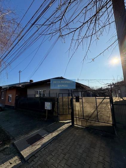 De Vânzare - Casă, Strada Griviței - 8