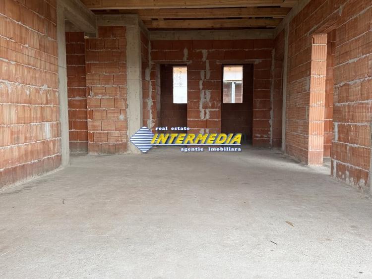 Casa Noua pe un nivel I la rosu I 4 camere I 380 mp Teren I UTILITATI I - 5