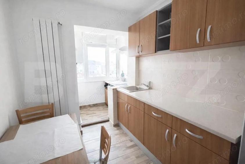 Apartament 3 camere, 60mp, zona Cugir - 2