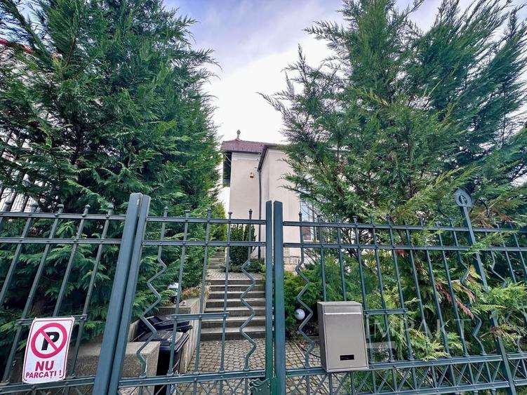 Vila exclusivista de inchiriat 185 mp, terasa si gradina – A.Muresan - 2