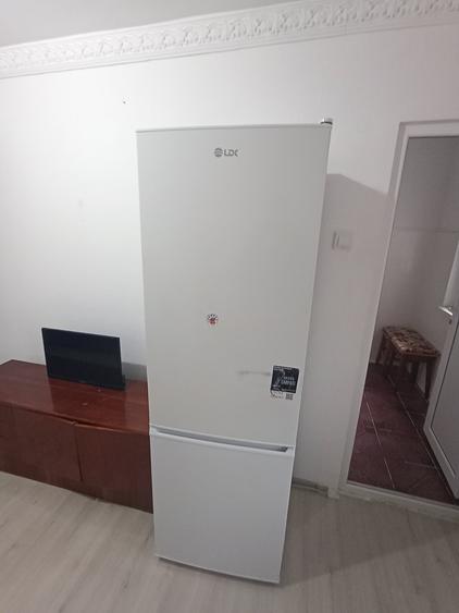2camere zona școala Nr 8 -I.c Brătianu - 6