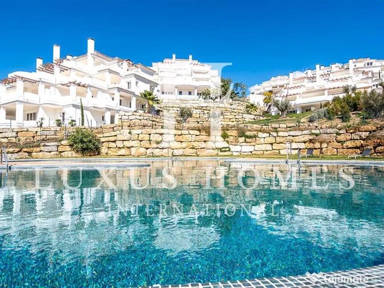 Penthouse 2 cam elegant, la cheie, cu priveli?ti panoramice asupra mun?ilor ?i piscine, central - 1