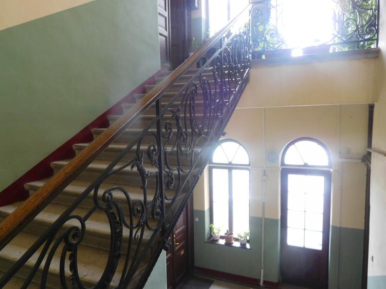 Ultracentral, apartament 4 camere, Imobil de epoca - 10