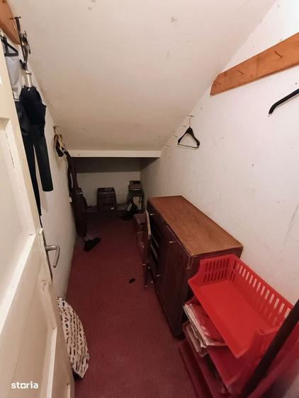 Casa generoasa cu 4 camere / str. Pomilor - 6