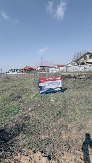 Teren intravilan 1550 mp parcelabil ,zona Veteranilor, deschidere 28ml - 1