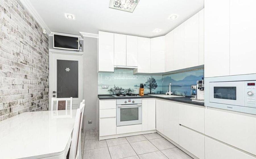 Inchiriez Apartament 3 camere Donath Park