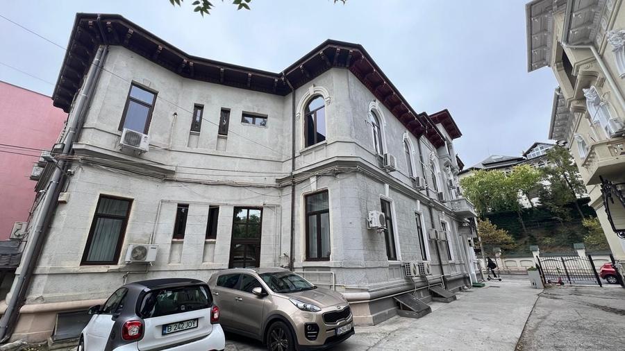 Cladire 23 de camere cu teren 554 mp - 2