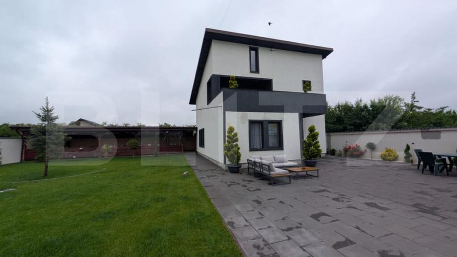 Casa de vanzare, 300 mp, zona Sud - 3
