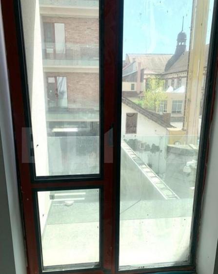 Apartament de vanzare, cu 2 camere, 57 mp, zona ultracentr - 4