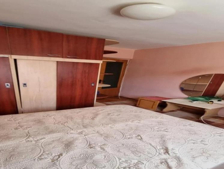 2 camere in zona Aradului - 3