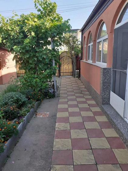 Casa de vanzare in Tecuci spa?ioasa ?i primitoare - 5